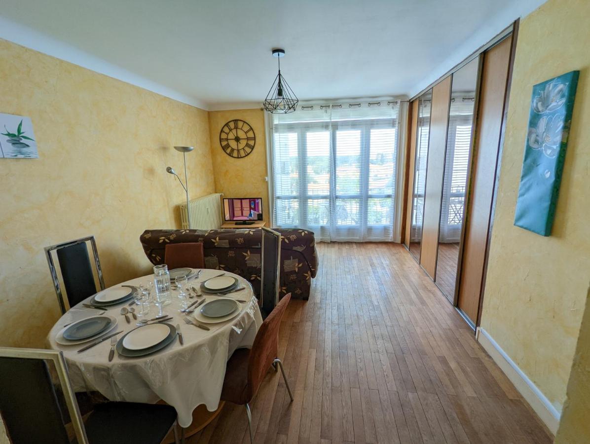 Bellejoie - Appartement T3- Poitiers Sud - Direct Futuroscope - Parking Et Wifi Gratuit Exterior foto